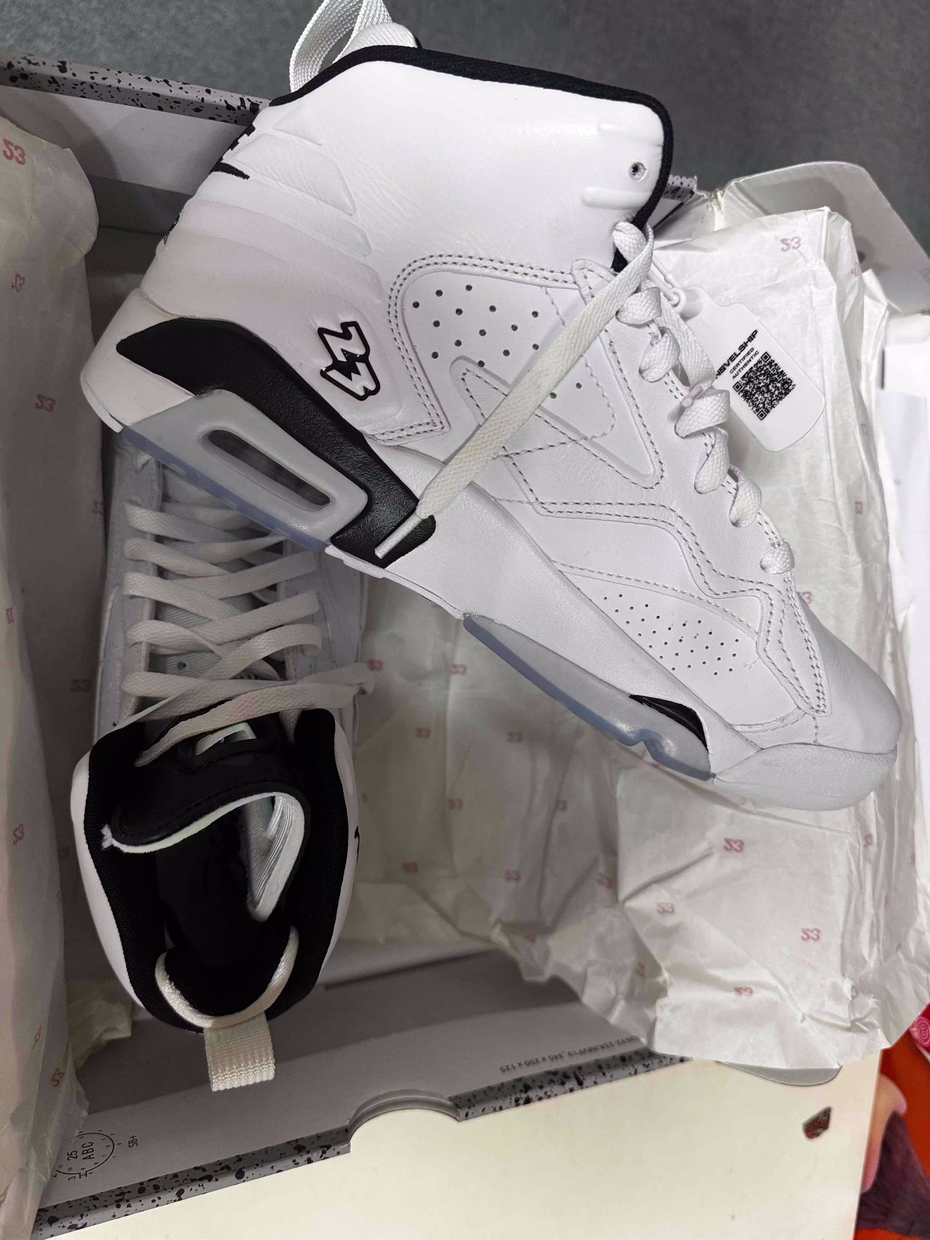 Air Jordan MVP 'White Black' DZ4475-100 Air Jordan MVP 'White Black' DZ4475-100